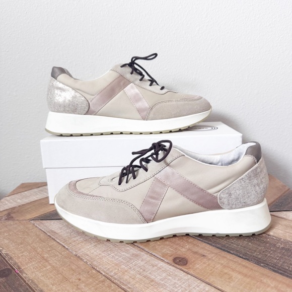 Munro Piper Sneakers - Picture 3 of 11